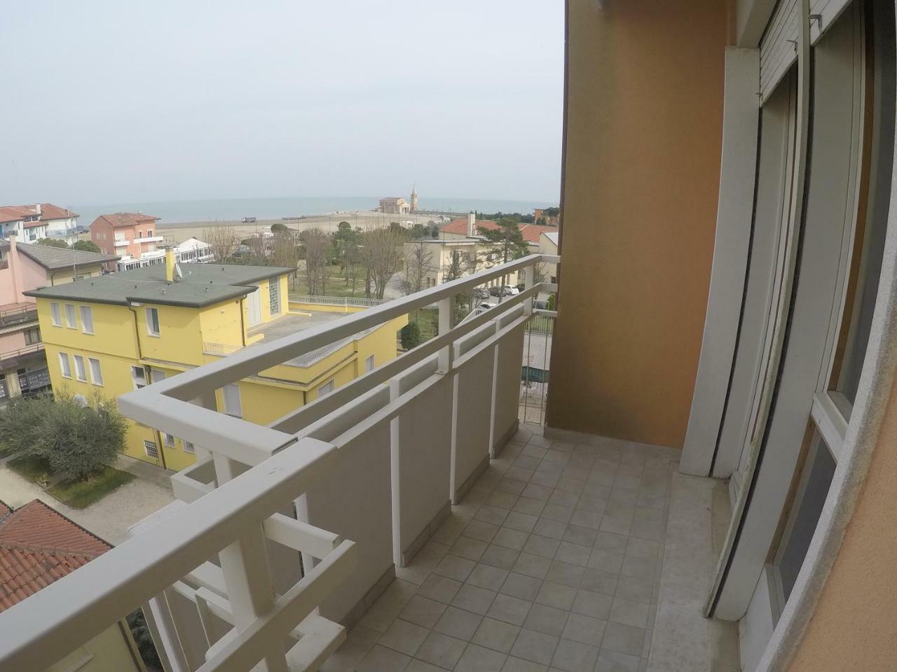Apartamento Commerciale *