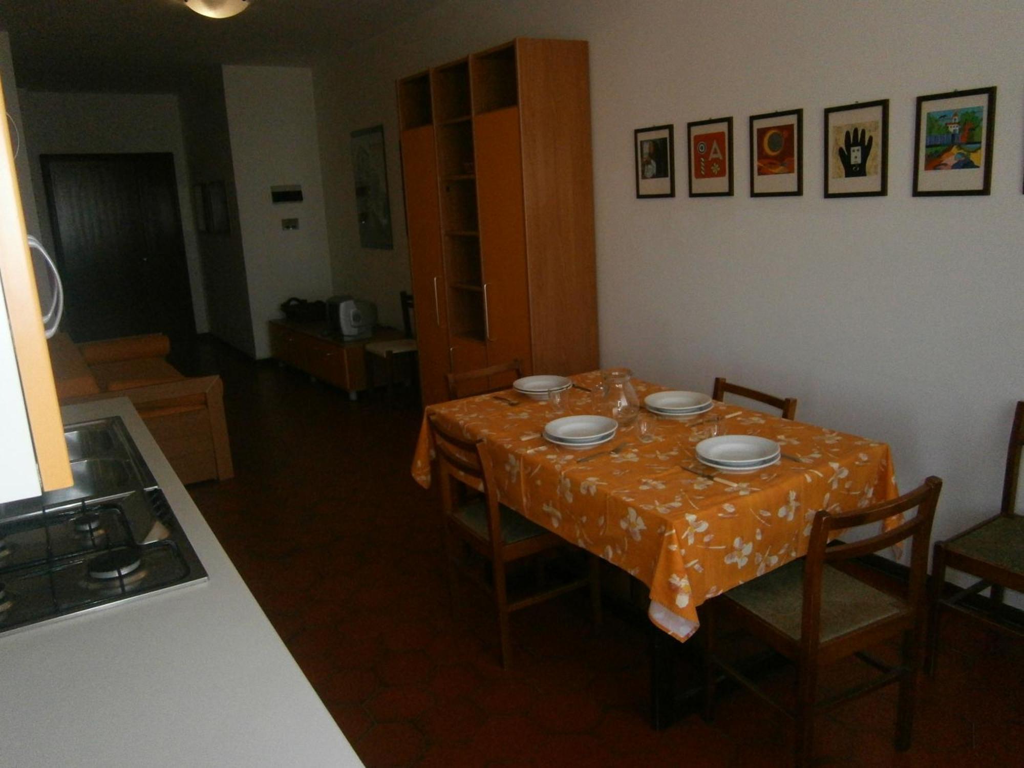 Commerciale Apartment *